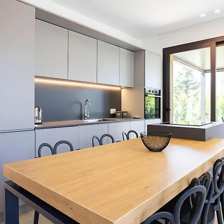 Luxury Jacuzzi Atena Apartmán