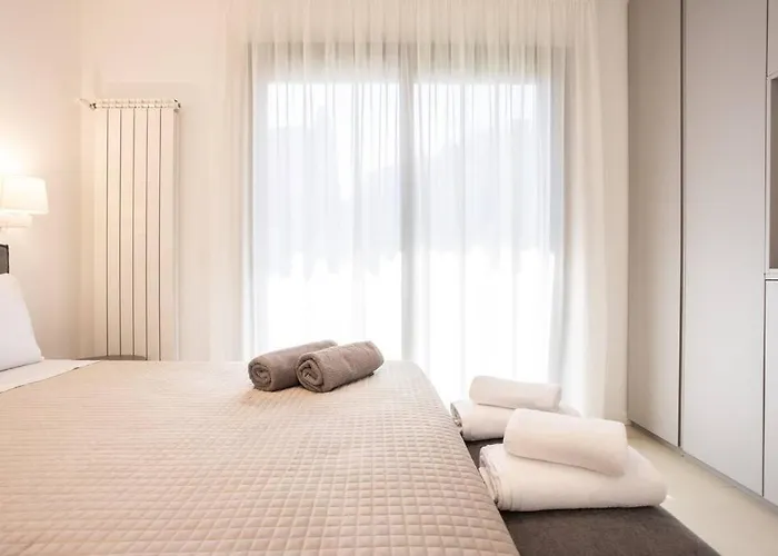 Luxury Jacuzzi Atena Lejlighed *